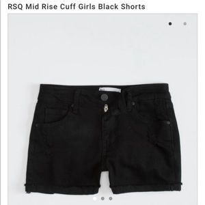 BLACK DENIM SHORTS